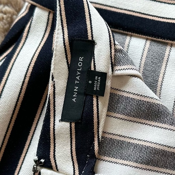 Ann Taylor Pinstripe Flounce Skirt 0 - Picture 12 of 15
